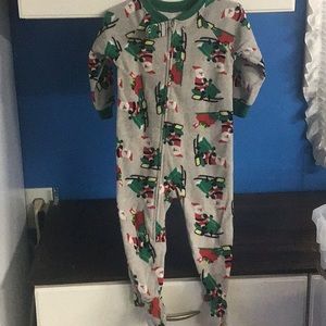 BOGO 50% off 👶🏻 Santa footie pj